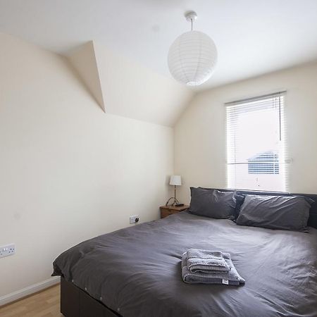 4 Varis Apartments Forres Bagian luar foto