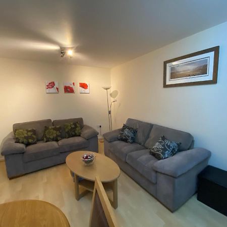4 Varis Apartments Forres Bagian luar foto