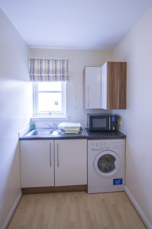 4 Varis Apartments Forres Bagian luar foto